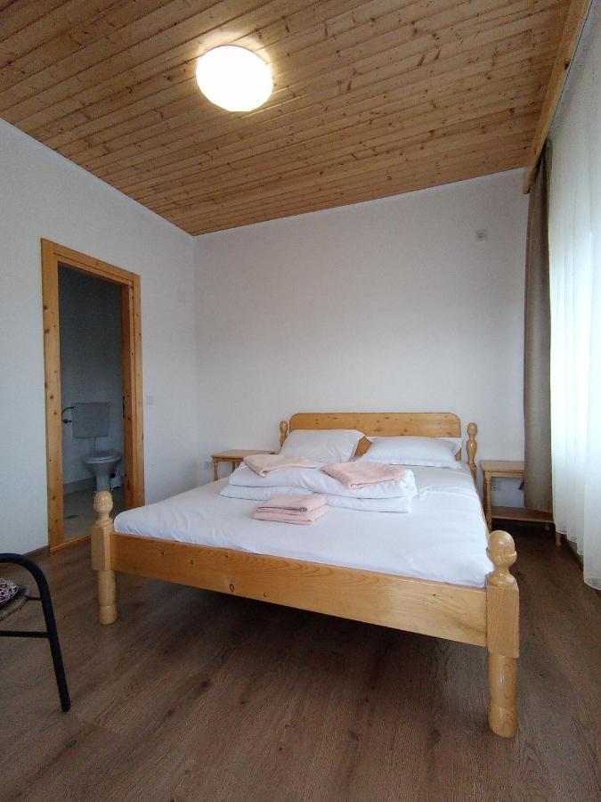 La Mariana Hotell Vama Veche Exteriör bild